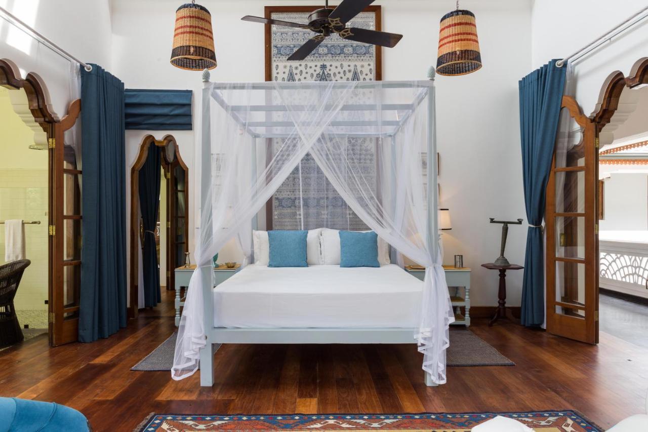Viceroy House Hotel Pasyala Buitenkant foto